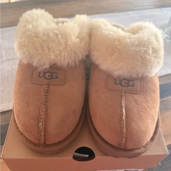 UGG Coquette Slippers in Tan - Picture 4 of 8
